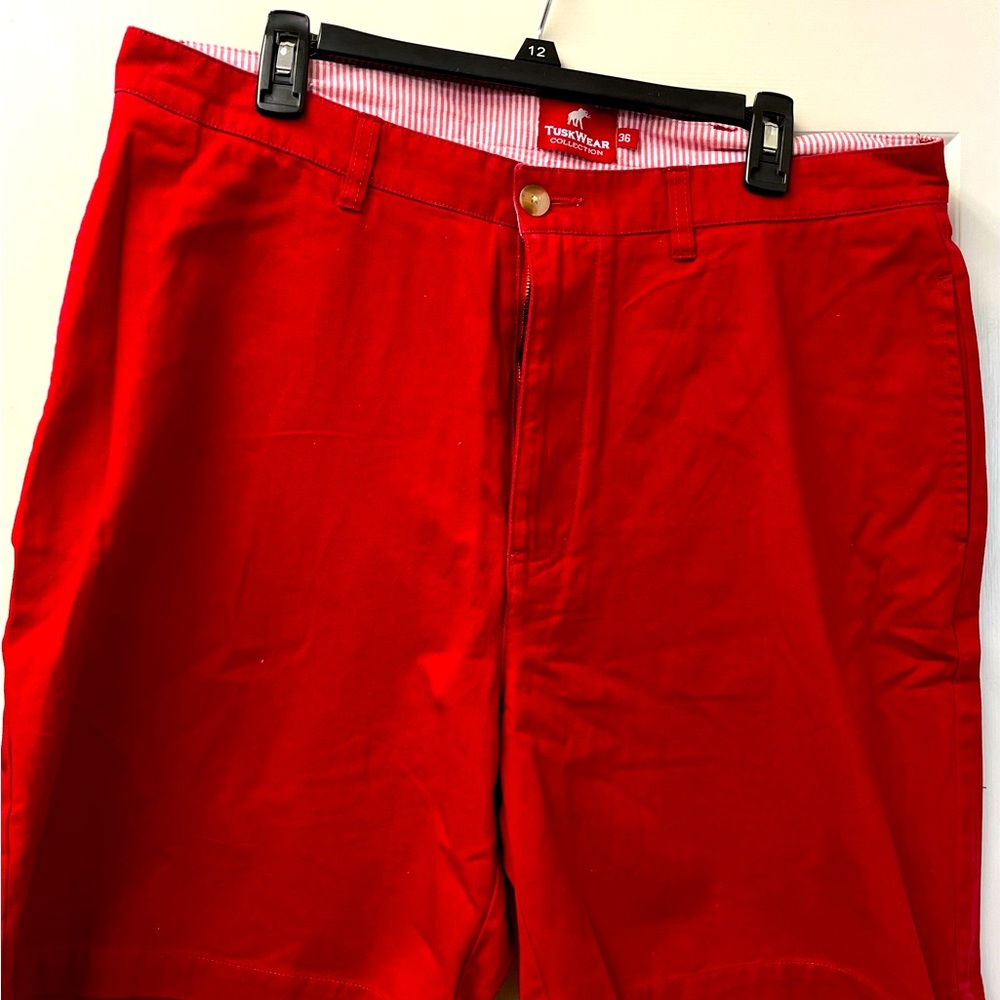 Men’s Tuskwear shorts. never been worn Sz 36
